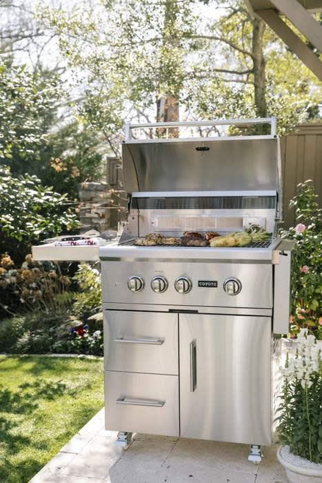 Asador de Gas 30" Coyote C2SL30